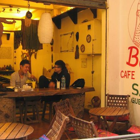 Bona Cafe Restaurant & Sala Guest House Varanasi Ngoại thất bức ảnh