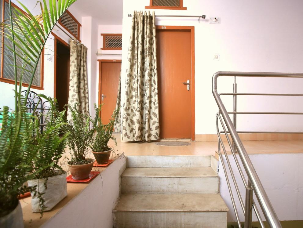 Bona Cafe Restaurant & Sala Guest House Varanasi Ngoại thất bức ảnh